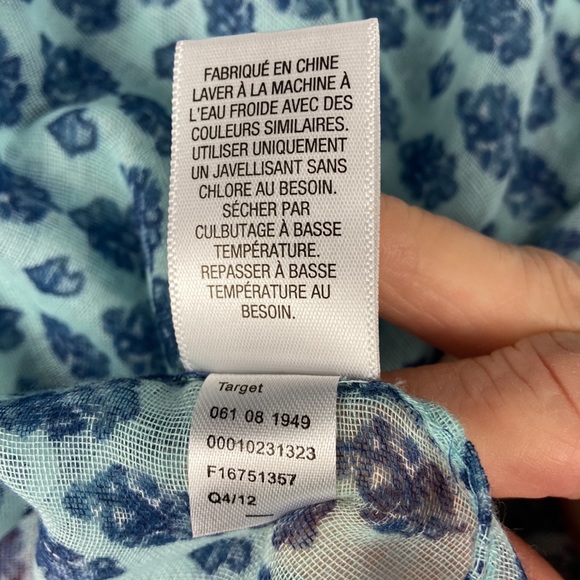 Sheer chiffon extra long wide two sided scarf - Picture 9 of 11